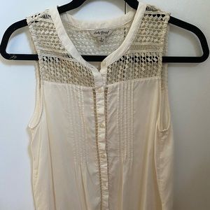 Lucky Brand cream button down sleeveless top